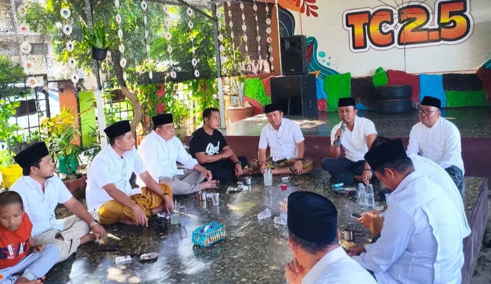 DPC Gerindra Pamekasan Potong Satu Ekor Sapi Kurban