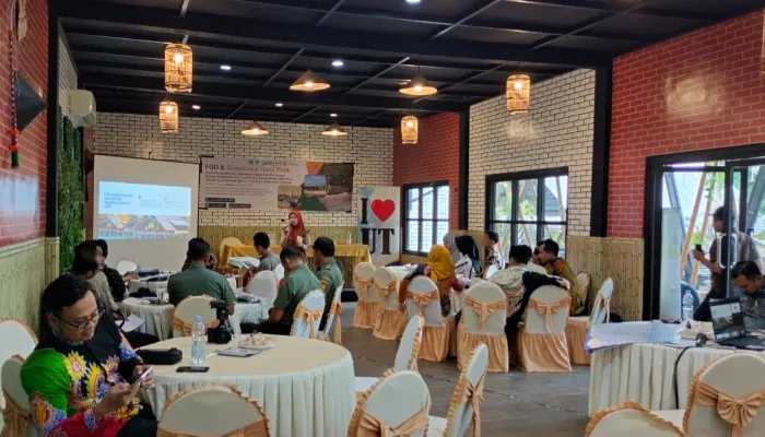 UT Surabaya Dorong Model Pariwisata Berbasis Masyarakat untuk Perkuat Masa Depan Pantai Galung