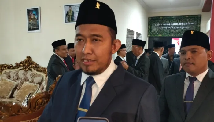 Bupati Sumenep Ancam Tegur Kepala OPD yang Alergi Wartawan