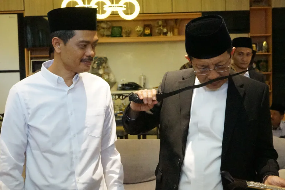     Pertemuan KH Imam Jazuli dan Menag Nasaruddin Umar Soroti Arah Baru NU Menjelang Muktamar ke-35