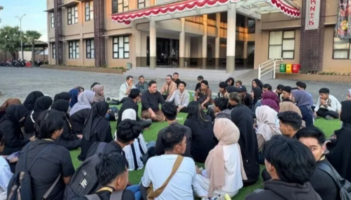 Prof. AQ Titip Cita-cita UNIBA Madura kepada BEM Reksa Perjuangan