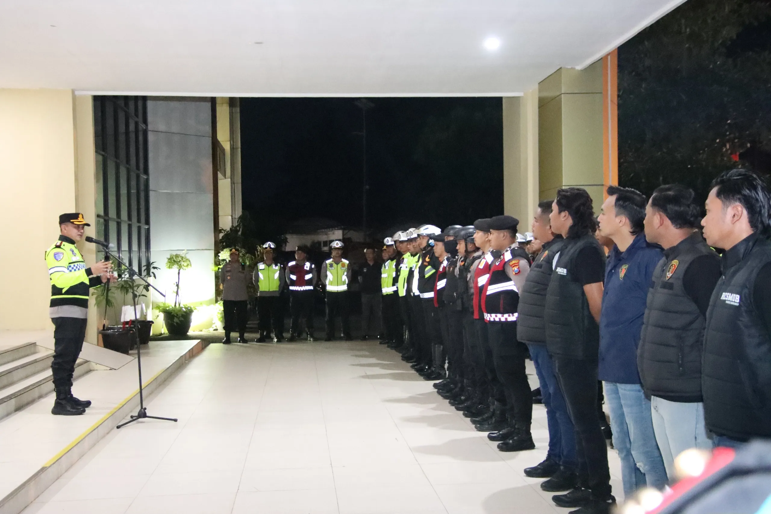Polresta Sumenep Gelar Patroli Skala Besar, Luncurkan Layanan Halo Kapolresta